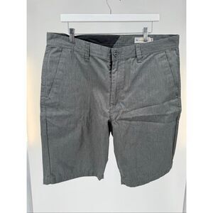 Volcom Men’s Gray Shorts size 36